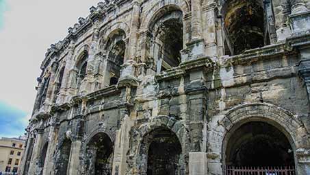 Visiter les arènes de Nîmes