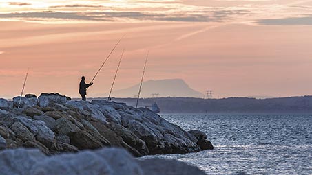 Pêcher des poissons en Camargue