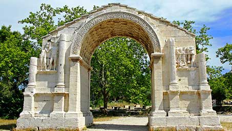 Visiter les monuments de saint remy de provence